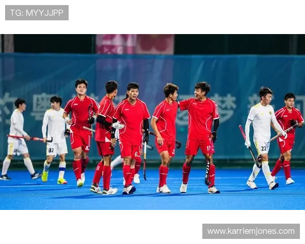 全运会男子重剑铜牌争夺战中黄中铭奋勇拼搏最终成功摘得季军荣誉